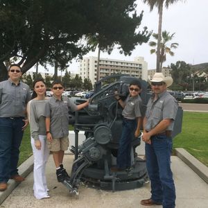 Meet your Posher, Santos